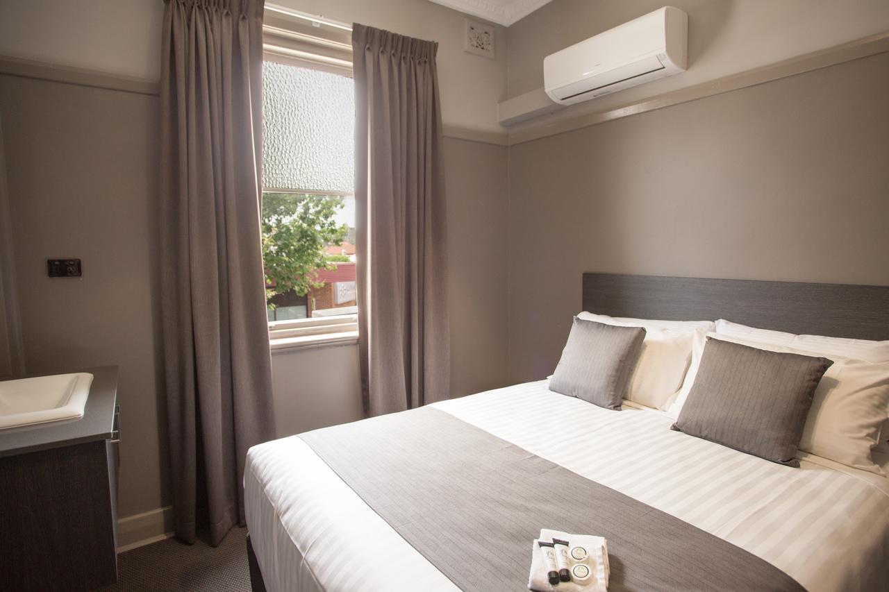 Nags Head Hotel Ньюкасл Экстерьер фото